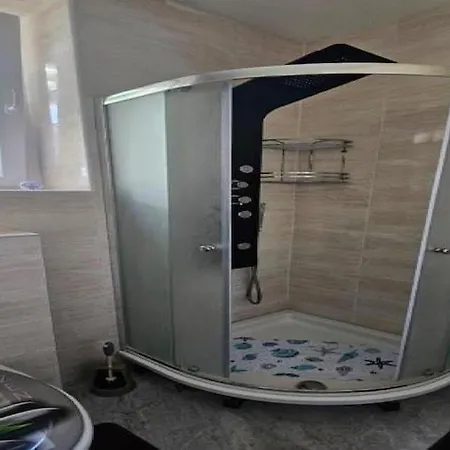 - Two Bedroom With Terrace Διαμέρισμα