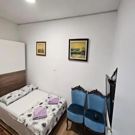 Apartment - Two Bedroom With Terrace Gracac (Zadar)