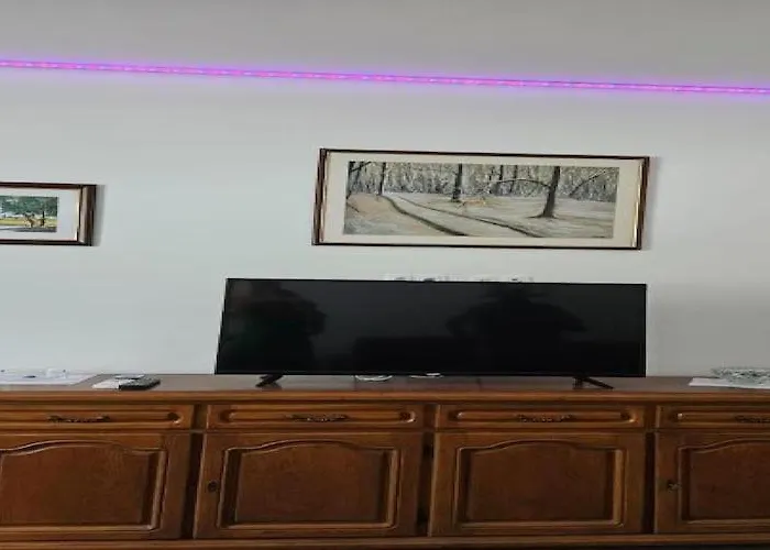 - Two Bedroom With Terrace Apartment Gracac (Zadar)