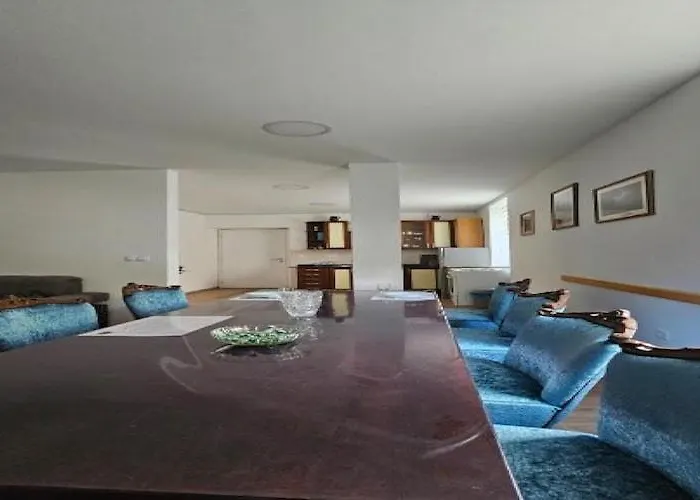 - Two Bedroom With Terrace * Gracac (Zadar)