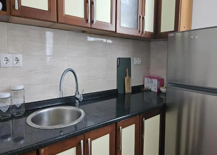 - Two Bedroom With Terrace Apartment Gracac (Zadar)