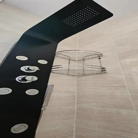 Apartament - Two Bedroom With Terrace Gračac